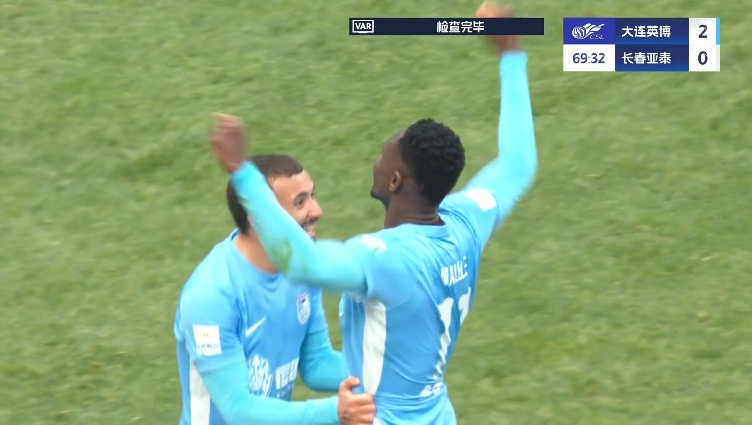 馬萊萊大連處子球！呂焯毅助攻馬萊萊破門，大連英博2-0亞泰