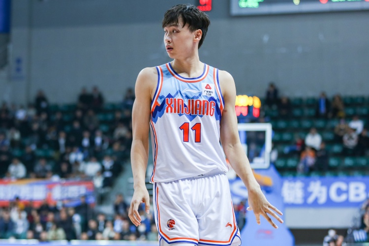 中規(guī)中矩！齊麟8中4拿到15分6籃板 有4失誤&正負值-10